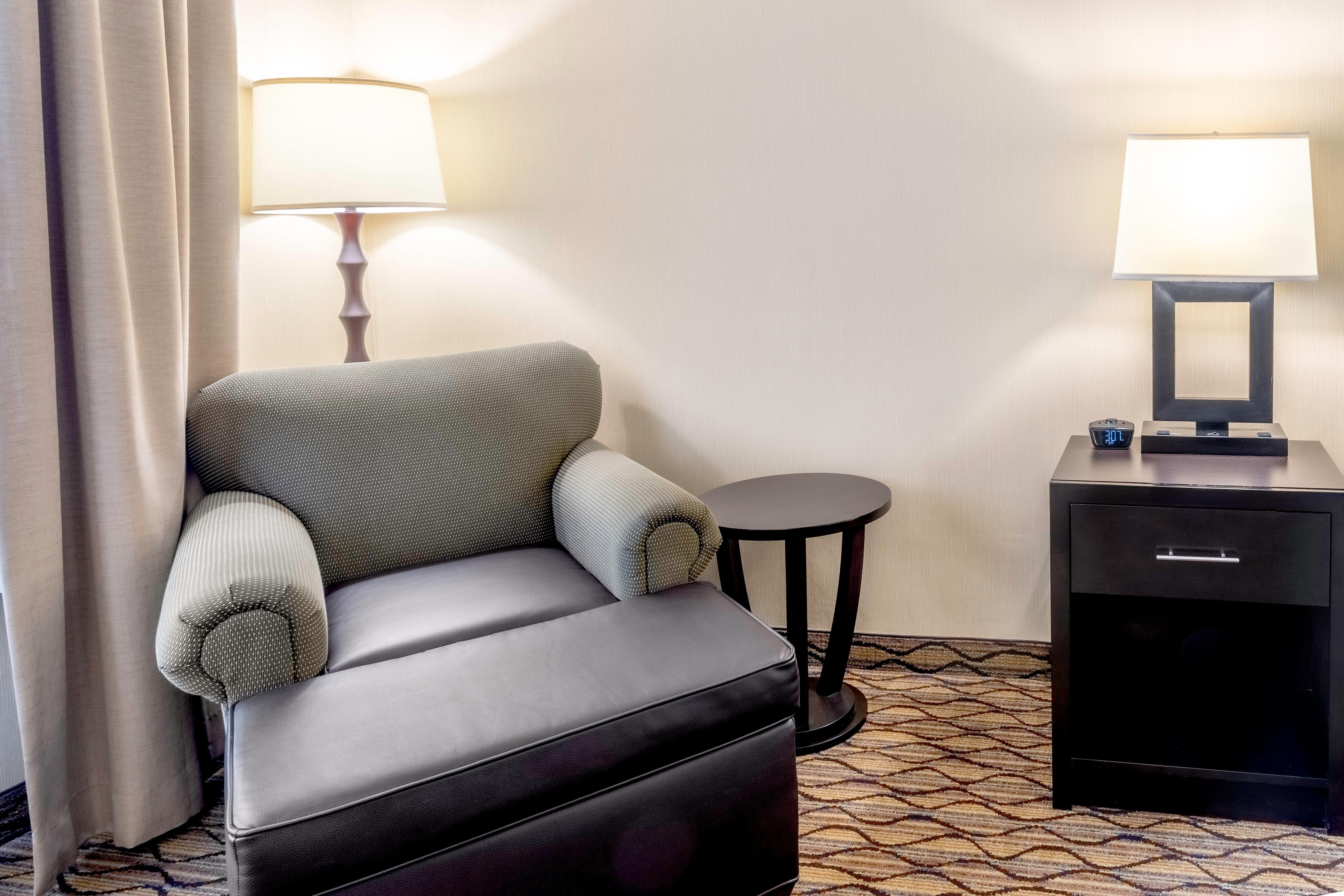 Holiday Inn Milwaukee Airport By Ihg Exterior photo