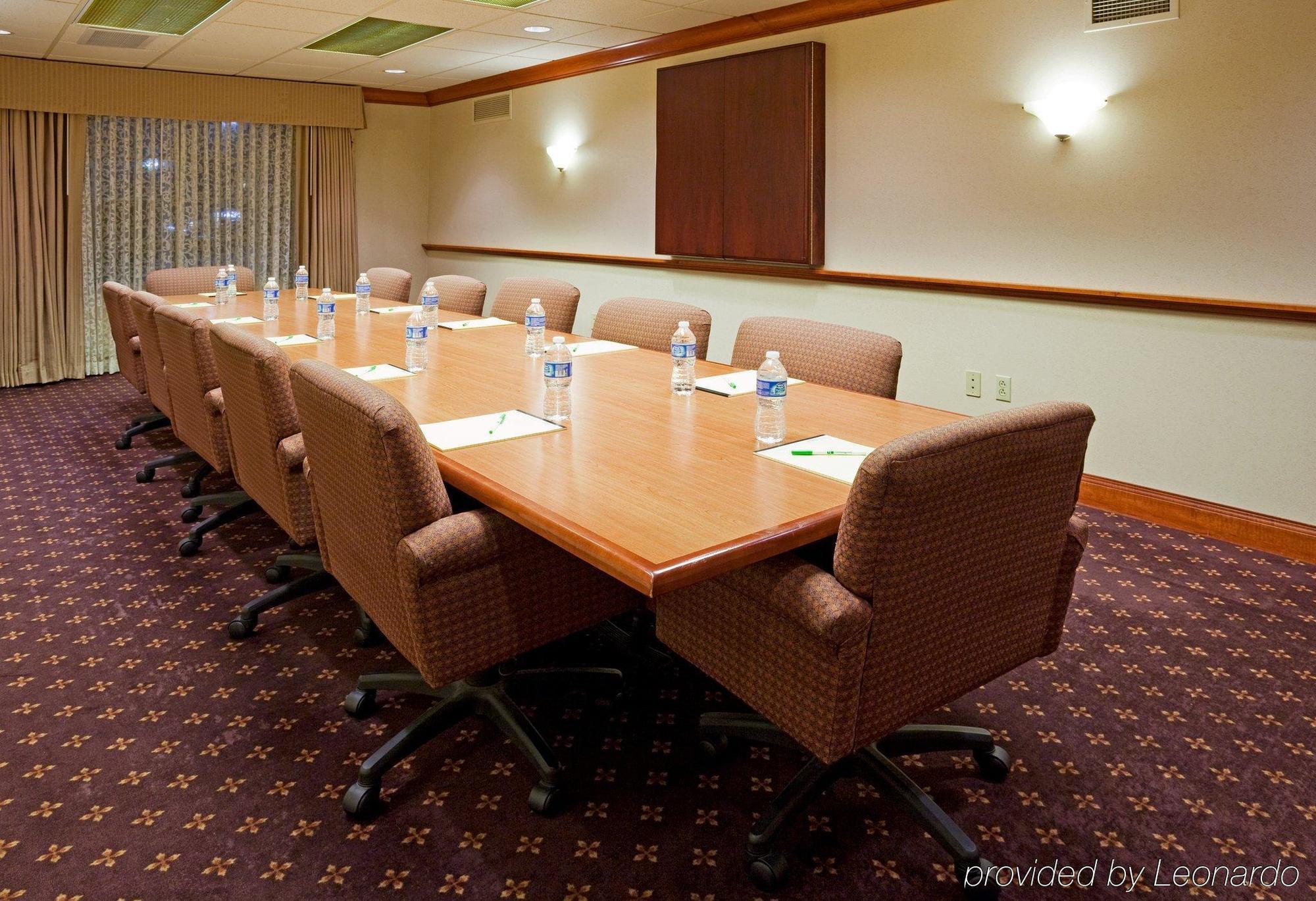 Holiday Inn Milwaukee Airport By Ihg Exterior photo